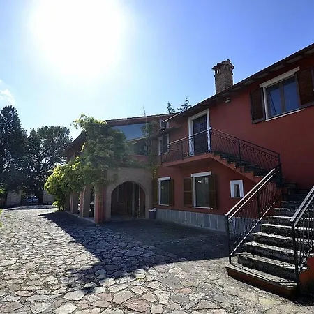 Sleeps 10 Pool Wifi * Todi